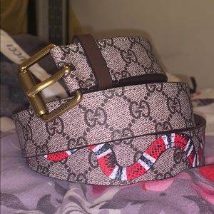 COPY - Gucci snake belt GG print
